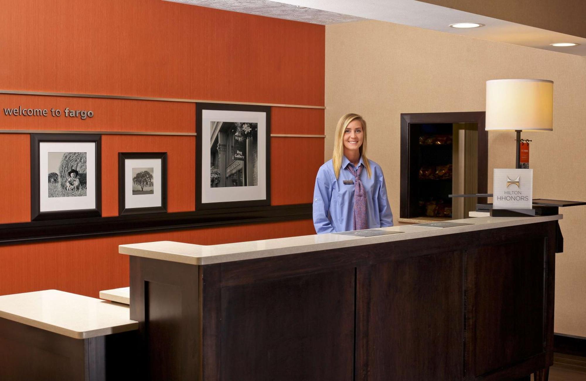 Hampton Inn & Suites Fargo Medical Center Exteriér fotografie